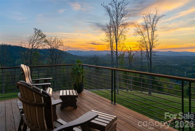 154 Bear View Road, Weaverville, NC 28787