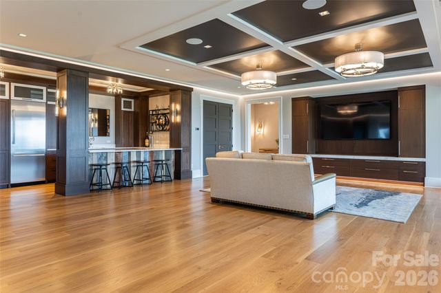 154 Bear View Road, Weaverville, NC 28787