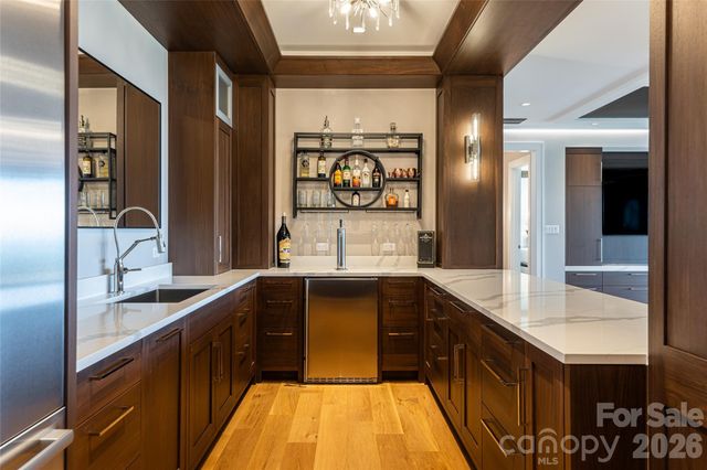 154 Bear View Road, Weaverville, NC 28787
