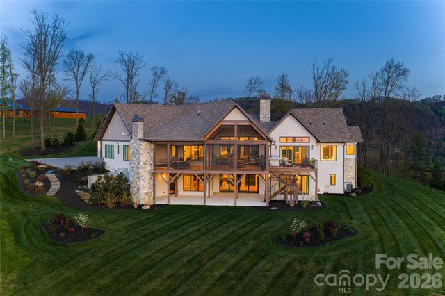 154 Bear View Road, Weaverville, NC 28787