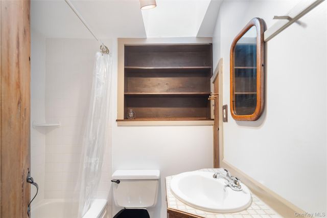 689 S Mountain Road, New City, NY 10956