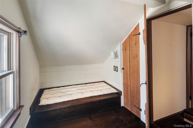 689 S Mountain Road, New City, NY 10956