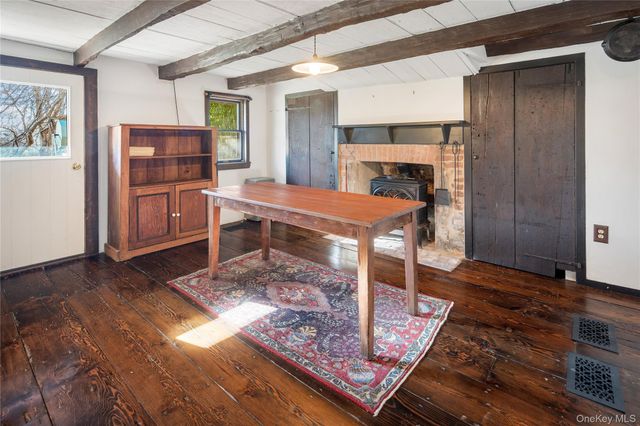 689 S Mountain Road, New City, NY 10956