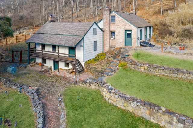 689 S Mountain Road, New City, NY 10956