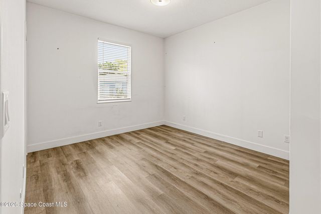 290 Dobbins Road NW, Palm Bay, FL 32907
