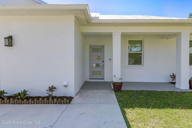 290 Dobbins Road NW, Palm Bay, FL 32907
