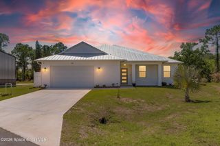 290 Dobbins Road NW, Palm Bay, FL 32907