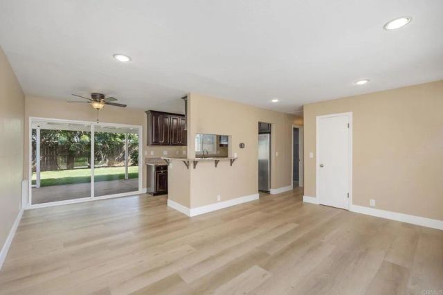 870 Darrell St, Costa Mesa, CA 92627