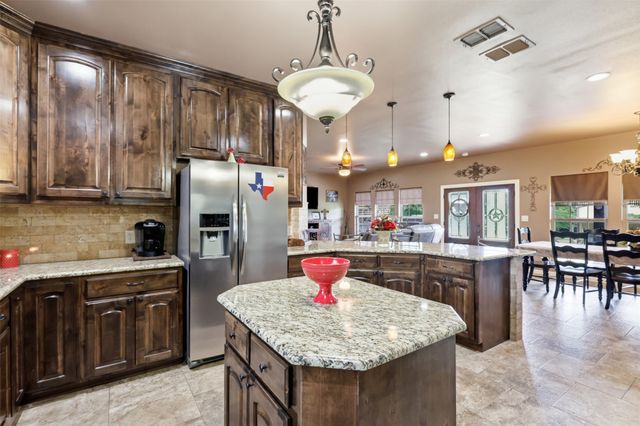 2951 Harwell Lake Road, Weatherford, TX 76088