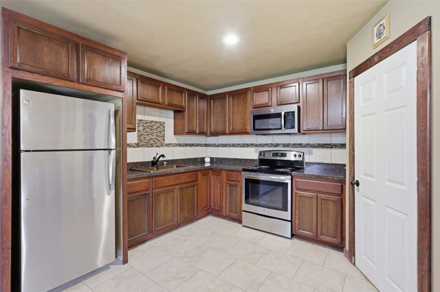 2951 Harwell Lake Road, Weatherford, TX 76088