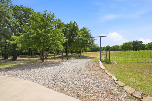 2951 Harwell Lake Road, Weatherford, TX 76088