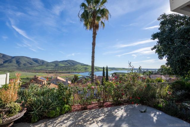 10137 Greenleaf Rd, Spring Valley, CA 91977