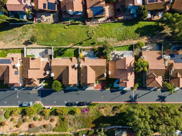 10137 Greenleaf Rd, Spring Valley, CA 91977