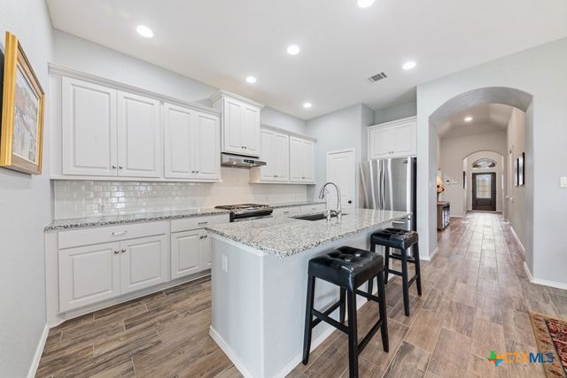 361 Lacey Oak Loop Loop, San Marcos, TX 78666