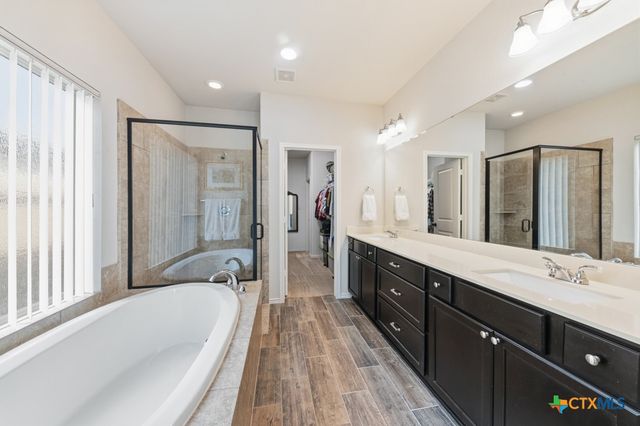 361 Lacey Oak Loop Loop, San Marcos, TX 78666