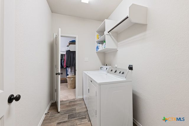 361 Lacey Oak Loop Loop, San Marcos, TX 78666