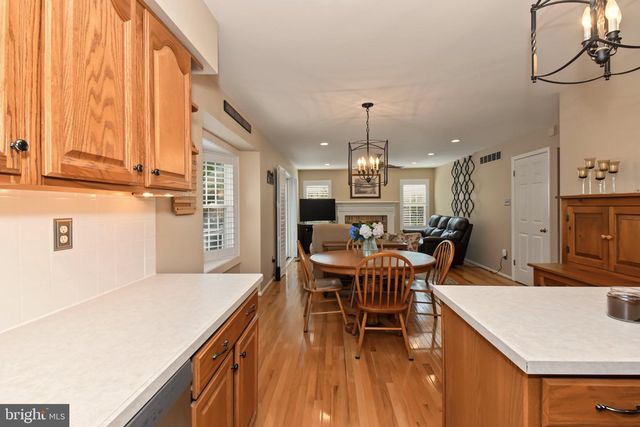 214 ABBEY LN, Lansdale, PA 19446