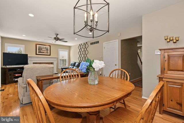 214 ABBEY LN, Lansdale, PA 19446