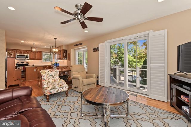 214 ABBEY LN, Lansdale, PA 19446