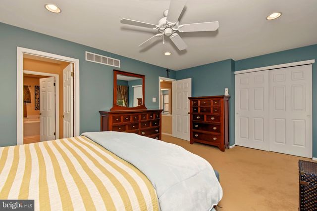 214 ABBEY LN, Lansdale, PA 19446