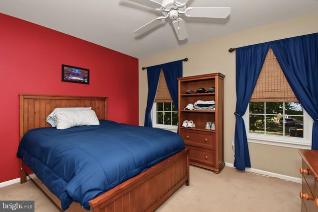 214 ABBEY LN, Lansdale, PA 19446