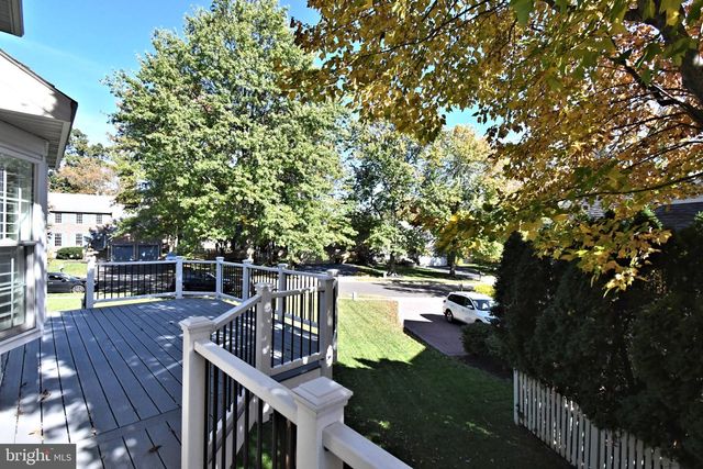 214 ABBEY LN, Lansdale, PA 19446