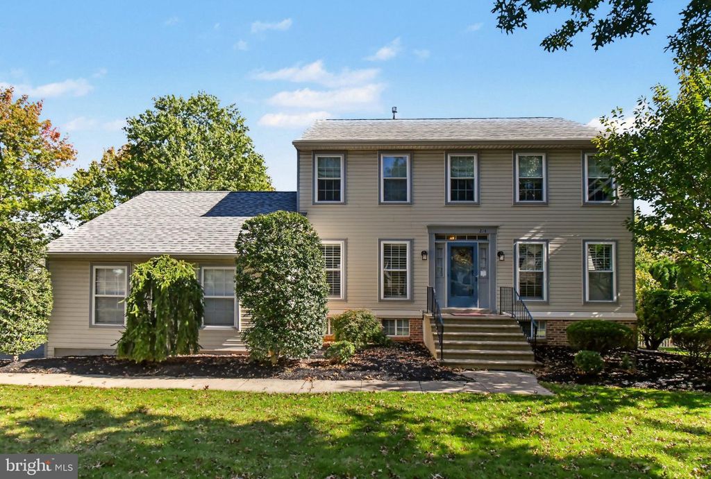214 ABBEY LN, Lansdale, PA 19446