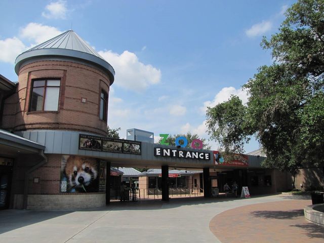 2205 Goldsmith Street, Houston, TX 77030