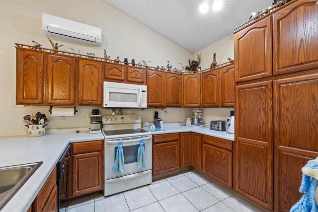 N1706 CATHERINE WAY, Waupaca, WI 54981