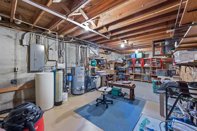 N1706 CATHERINE WAY, Waupaca, WI 54981