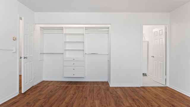 40 E Cedar Street 18A, Chicago, IL 60611