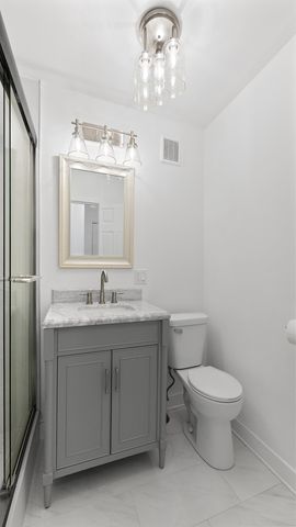 40 E Cedar Street 18A, Chicago, IL 60611