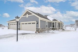 1455 Sandhill Lane #2402, Mukwonago, WI 53149