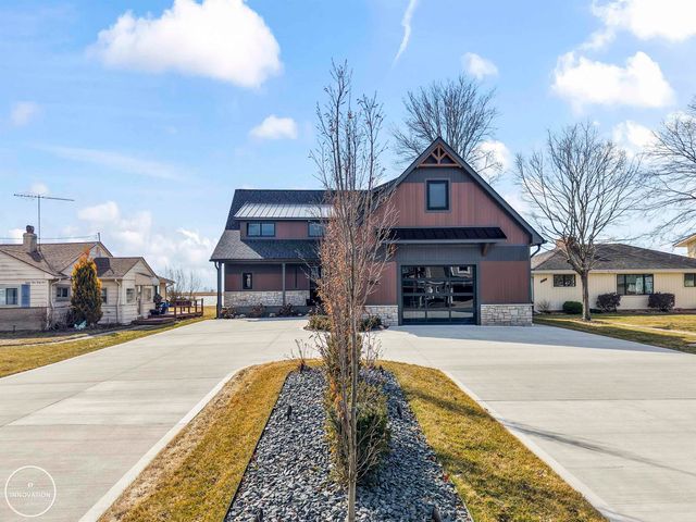 8447 Colony Drive, Algonac, MI 48001