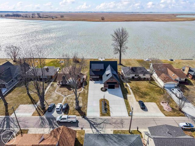 8447 Colony Drive, Algonac, MI 48001