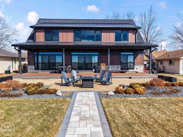 8447 Colony Drive, Algonac, MI 48001