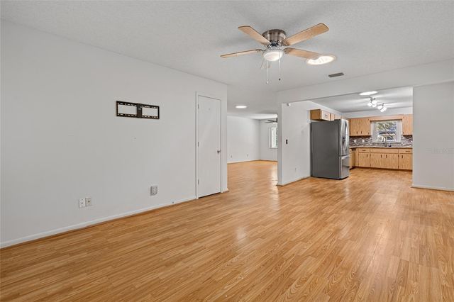 9277 SW 83RD AVENUE F, Ocala, FL 34481