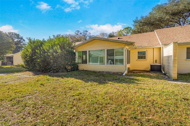 9277 SW 83RD AVENUE F, Ocala, FL 34481