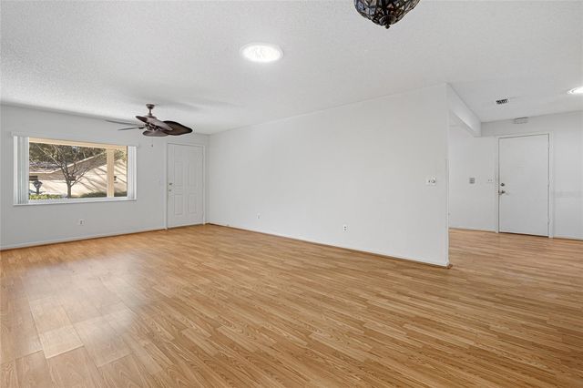 9277 SW 83RD AVENUE F, Ocala, FL 34481