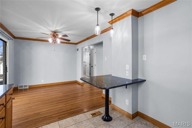 10915 Three Court Drive, St Louis, MO 63123