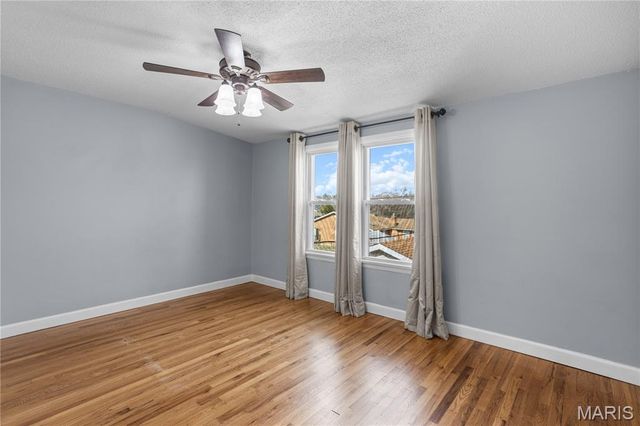 10915 Three Court Drive, St Louis, MO 63123