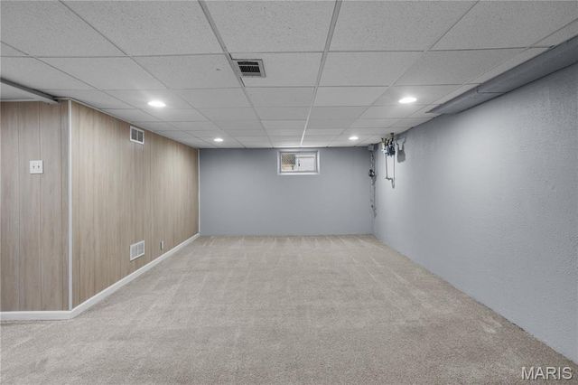 10915 Three Court Drive, St Louis, MO 63123