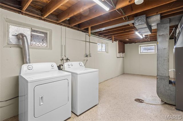 10915 Three Court Drive, St Louis, MO 63123