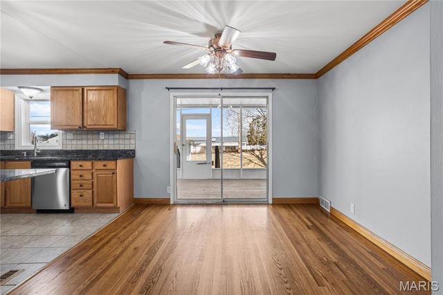 10915 Three Court Drive, St Louis, MO 63123