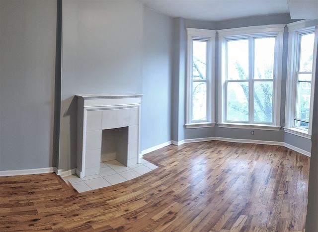 4243 S Calumet Avenue 2, Chicago, IL 60653