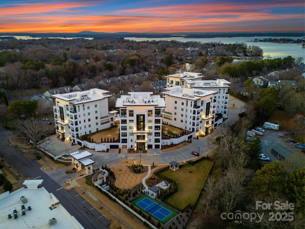 19329 Watermark Drive 261/262, Cornelius, NC 28031