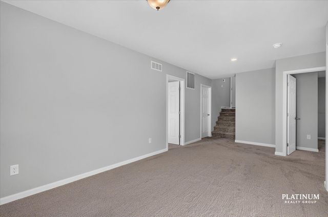 217 Vansen Drive, Kent City Vllg, MI 49330