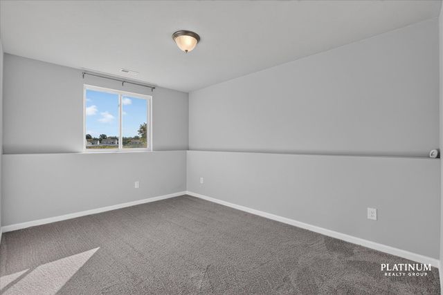 217 Vansen Drive, Kent City Vllg, MI 49330