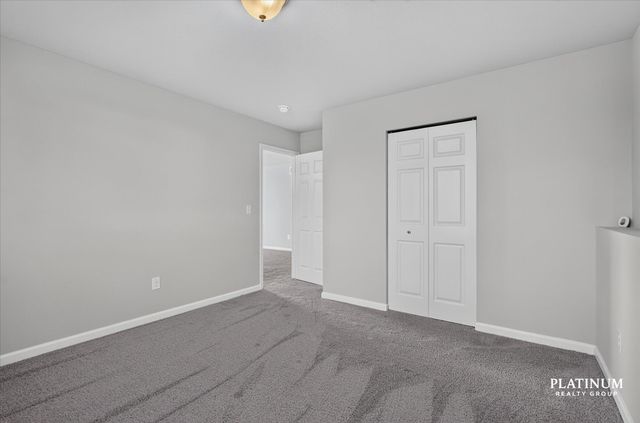 217 Vansen Drive, Kent City Vllg, MI 49330