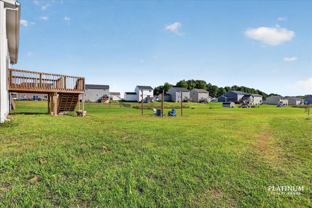 217 Vansen Drive, Kent City Vllg, MI 49330